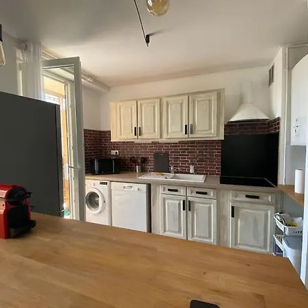 Apartment Grand T2 53m2, Proche Plages Et Port , Parking . La Ciotat